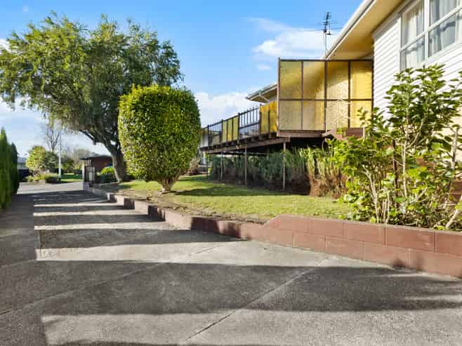 4 April Place, Red Hill