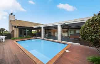 21 Darjon Drive, Huntington