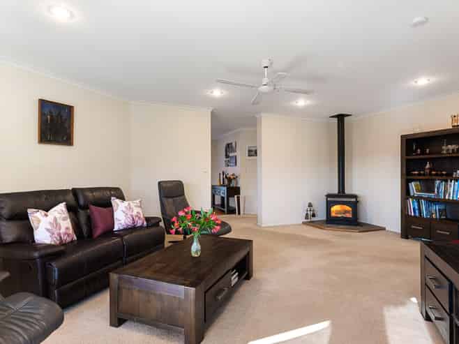 13 Roger Street, Lytton West