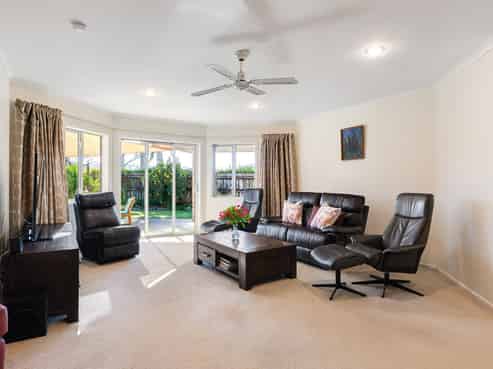 13 Roger Street, Lytton West