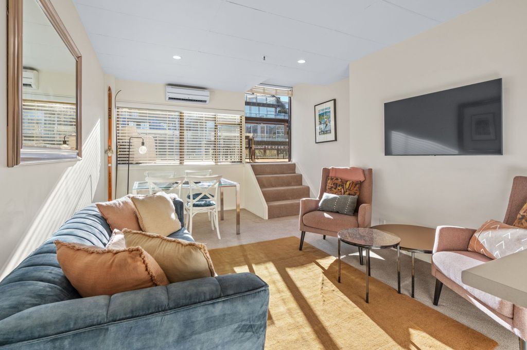 Lock, Leave and Earn in the Heart of Queenstown 1