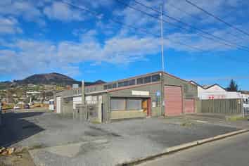 Mosgiel Workshop with Yard