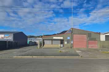 Mosgiel Workshop with Yard