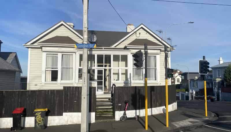 142 London Street, North Dunedin