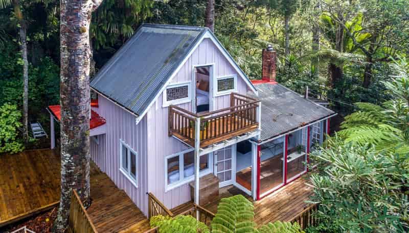 26 Mahoe Road, Titirangi