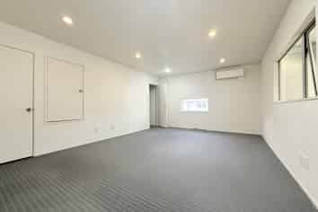 East Tamaki Industrial Unit | 126 m2