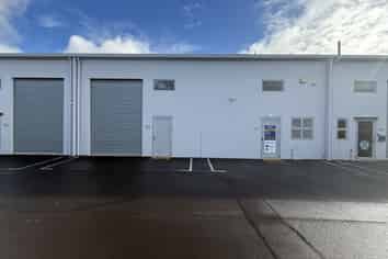 East Tamaki Industrial Unit | 126 m2