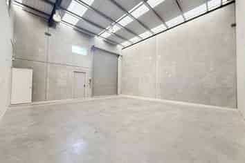 East Tamaki Industrial Unit | 126 m2