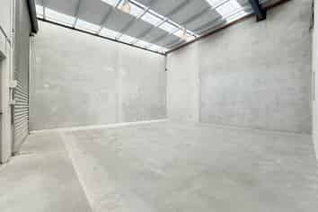 East Tamaki Industrial Unit | 126 m2