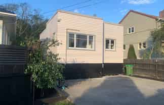 112A Lake Road, Belmont