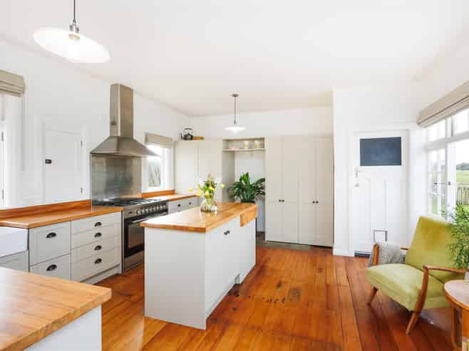  787 Fern Flats Road, Marton
