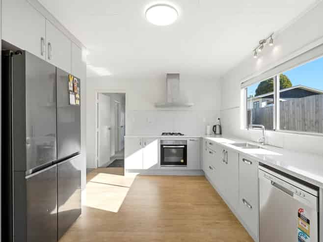 16 Aronia Way, Goodwood Heights