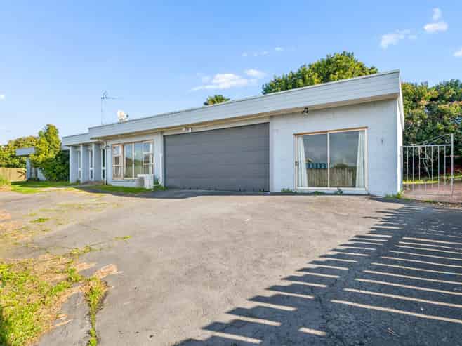 63 Ray Small Drive, Papakura