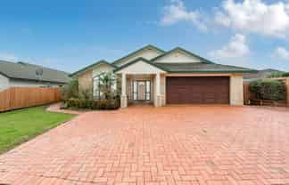 8 Caldbeck Rise, Northpark