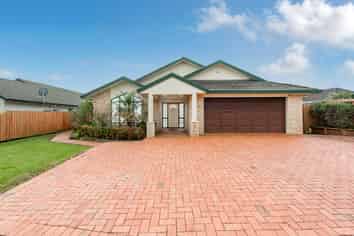 8 Caldbeck Rise, Northpark