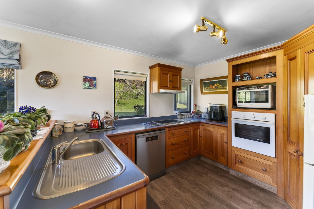 Sun, Shelter & Spectacular Water Views - Widok 5