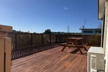 12B Holiday Road , Stanmore Bay