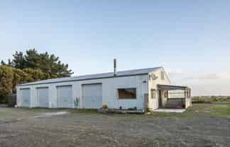 3125 State Highway 1, Sanson