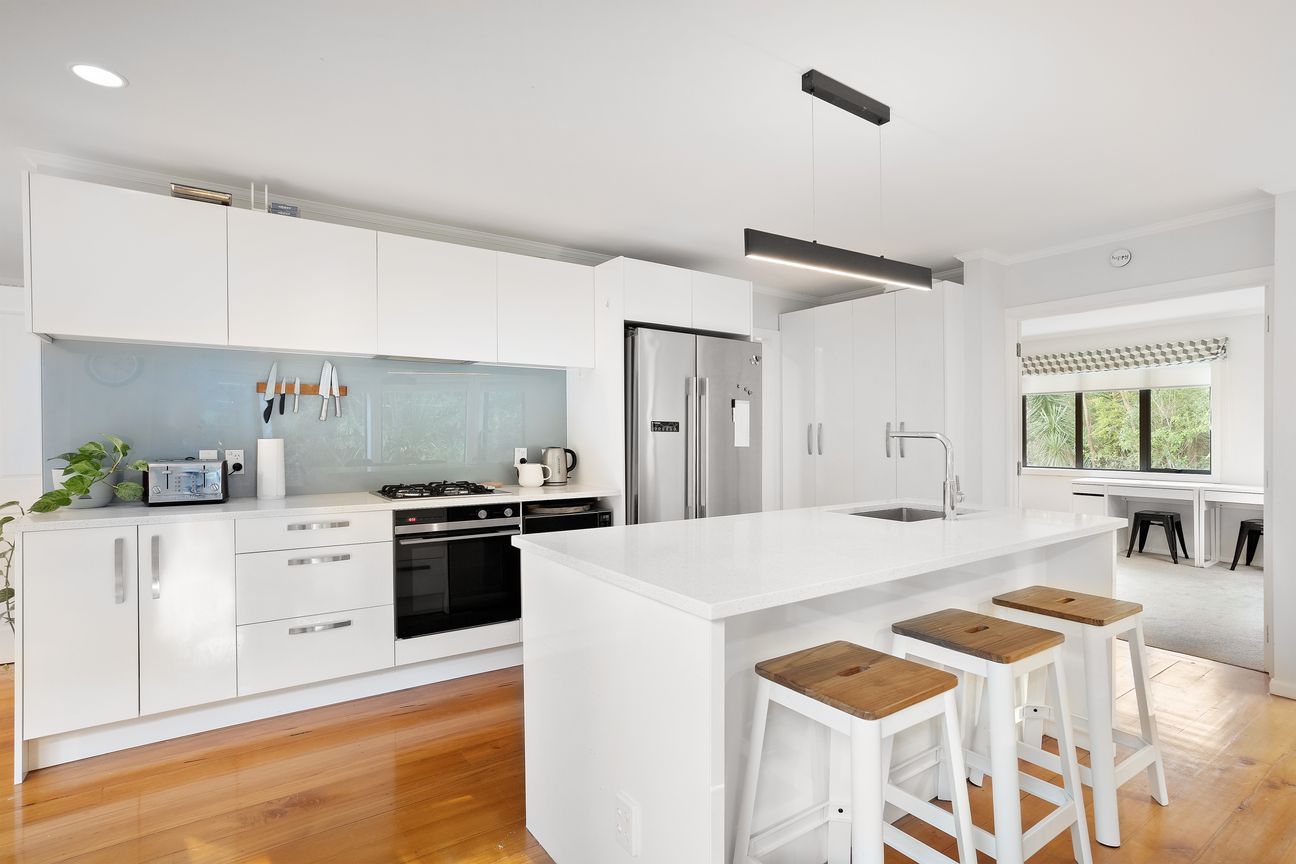 MODERN SPACIOUS FAMILY HOME - Widok 2