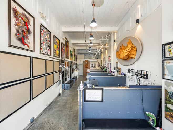 PRIME NEWMARKET RETAIL - OCCUPY OR INVEST
