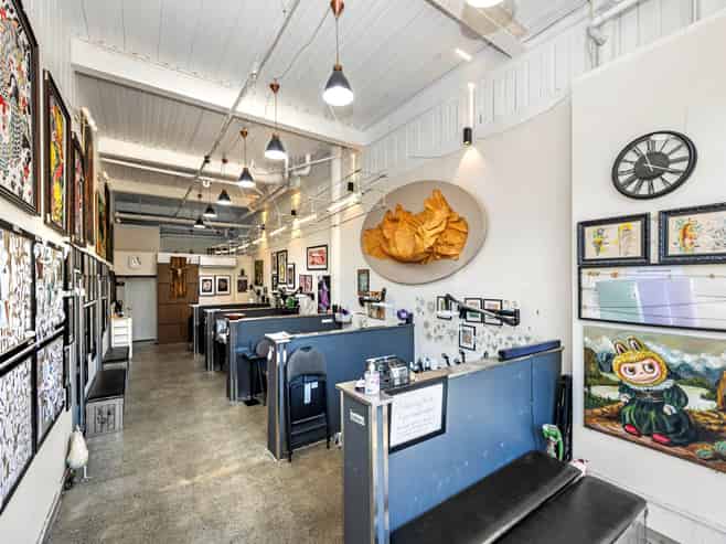 PRIME NEWMARKET RETAIL - OCCUPY OR INVEST

