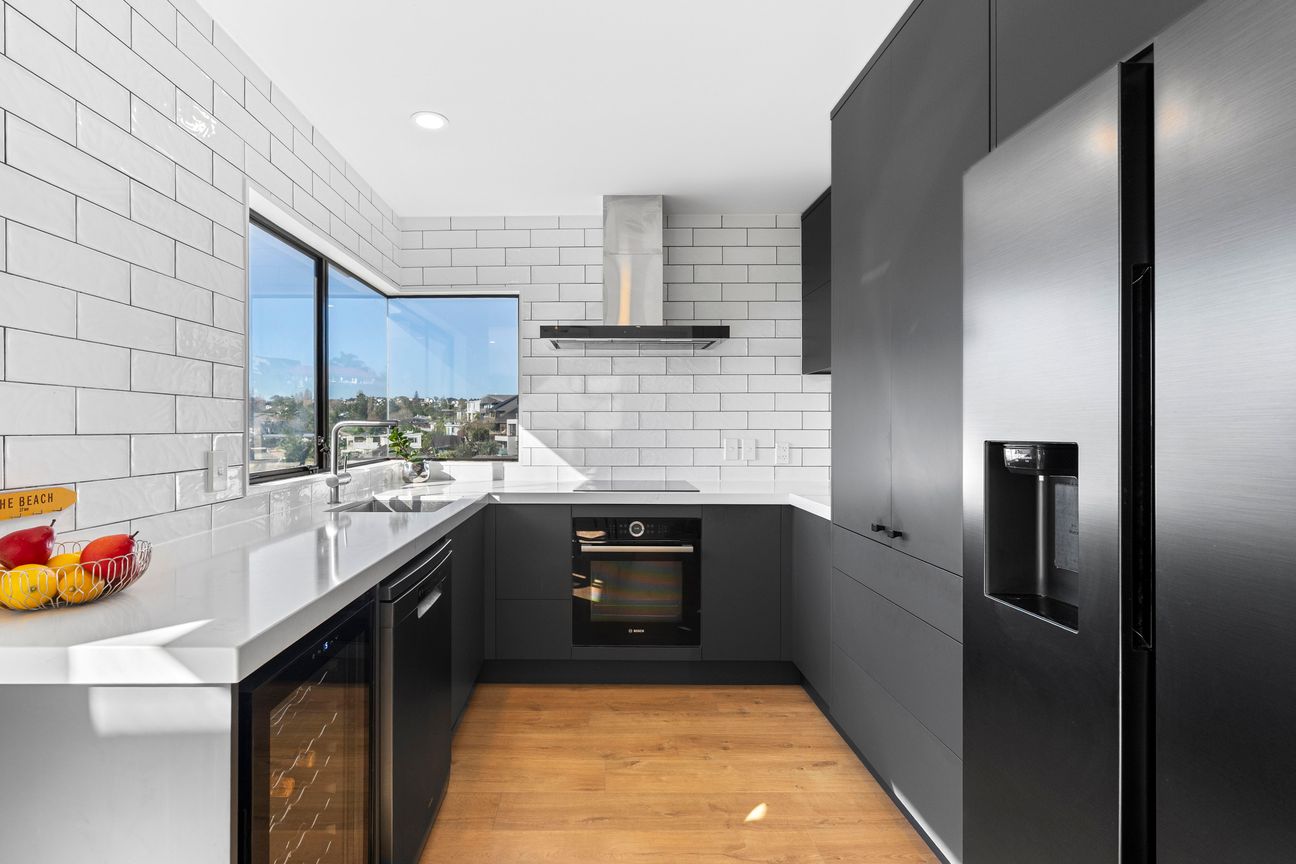 Outstanding Value with Superb Views - Vista 4