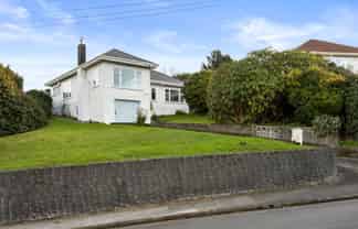 17 Hampton Hill Road, Tawa
