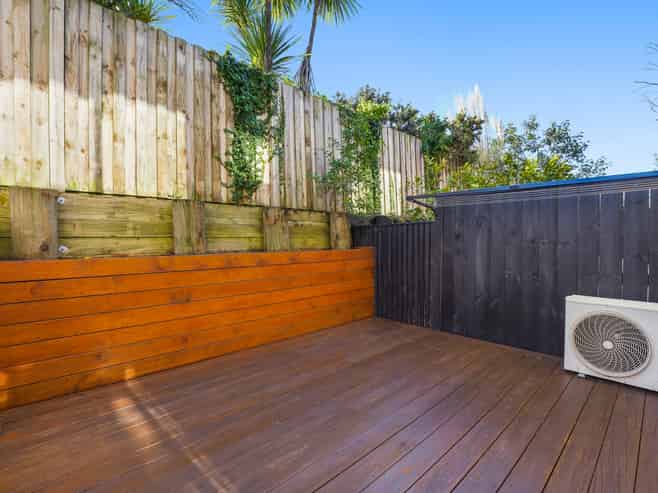 16 Rara Lane, Manukau