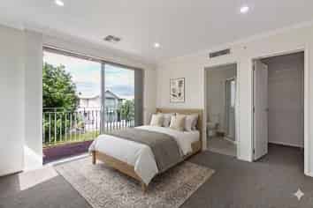 7 Phar Lap Crescent, Takanini