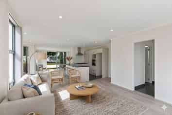 7 Phar Lap Crescent, Takanini