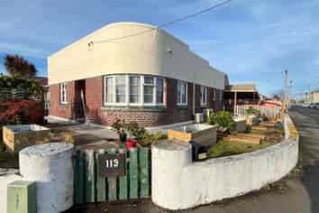 119 Macandrew Road, South Dunedin