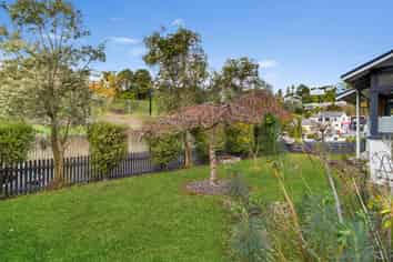 10 Coote Road, Napier Hill