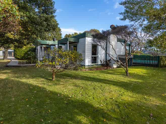 64 Elizabeth Street, Waikanae