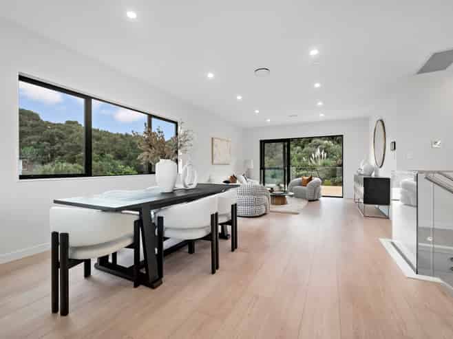 6 Awaiti Way, Orewa