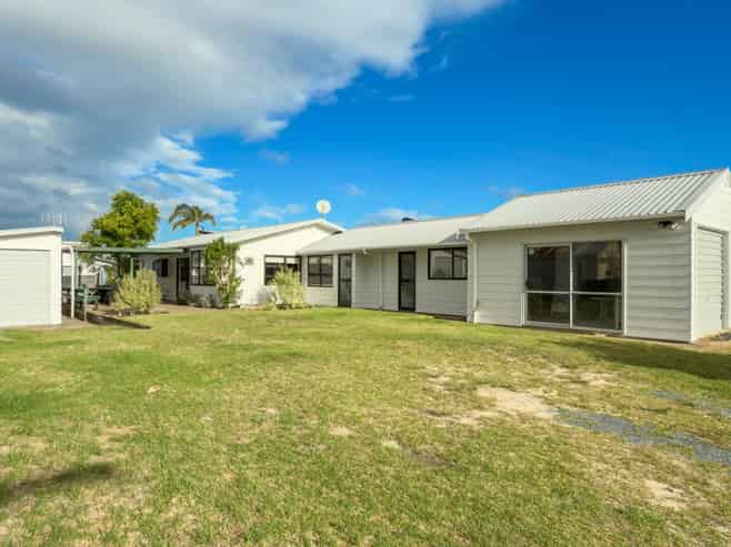 216 Given Avenue, Whangamata