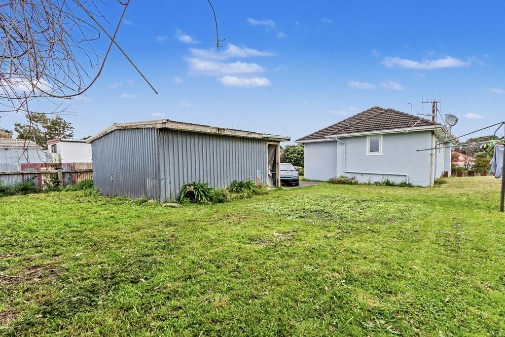 A Unique Find – Look What’s Offering - Bild 4