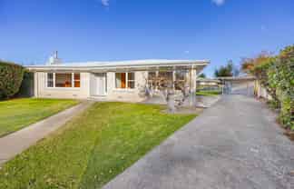 1303 Briggs Place, Mayfair