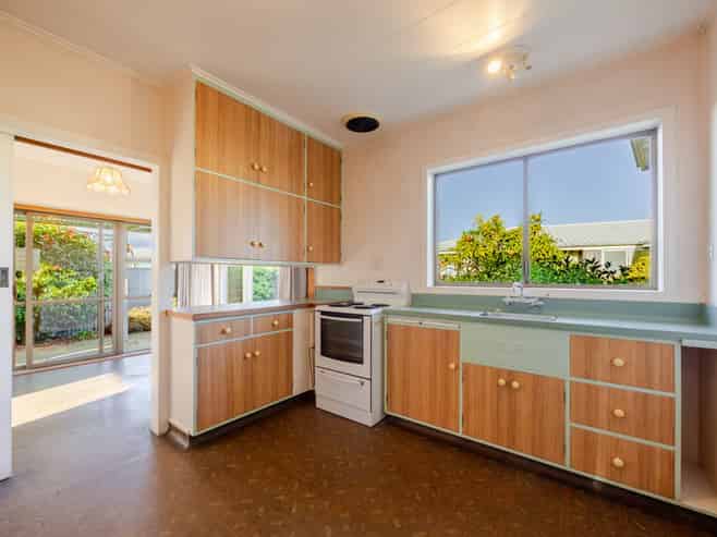 1303 Briggs Place, Mayfair