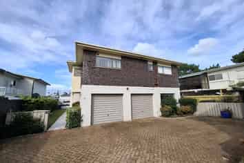 A/6 Commodore Parry Road, Castor Bay