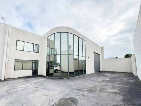 Modern Industrial Unit