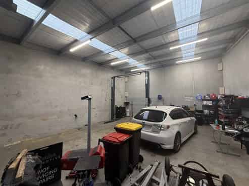 Well-Presented & Affordable Industrial Unit