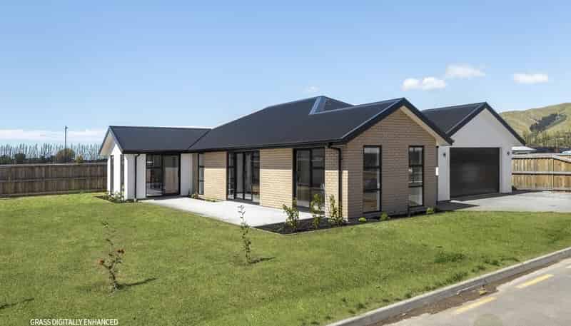 8 Ketu Lane, Redwoodtown