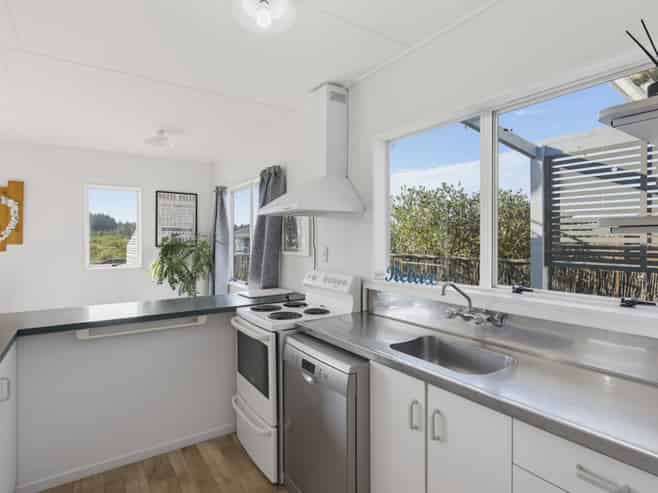 590 Waitarere Beach Road, Waitarere Beach