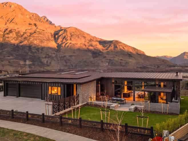 9 Kahiwi Drive, Lower Shotover