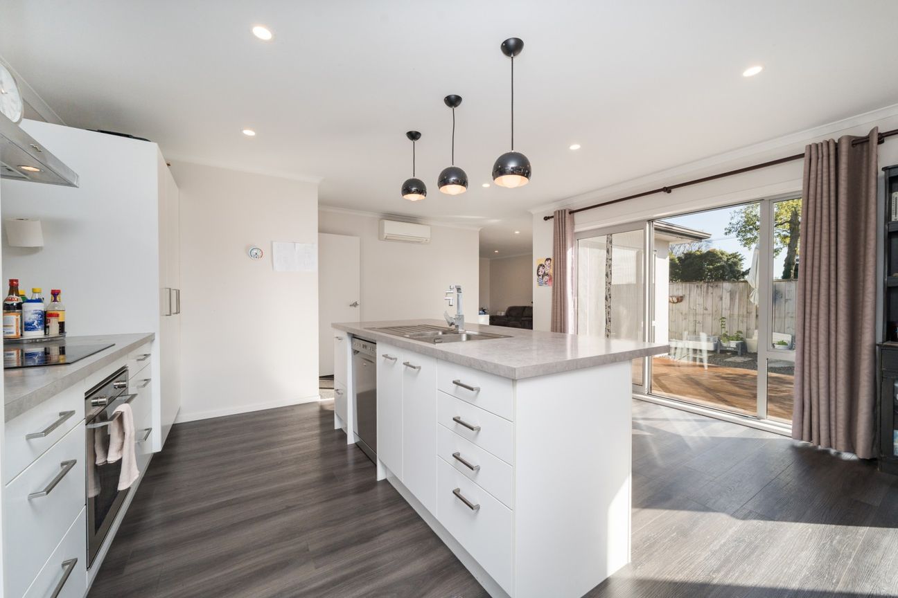 Modern, Spacious & Surprisingly Private - Widok 4