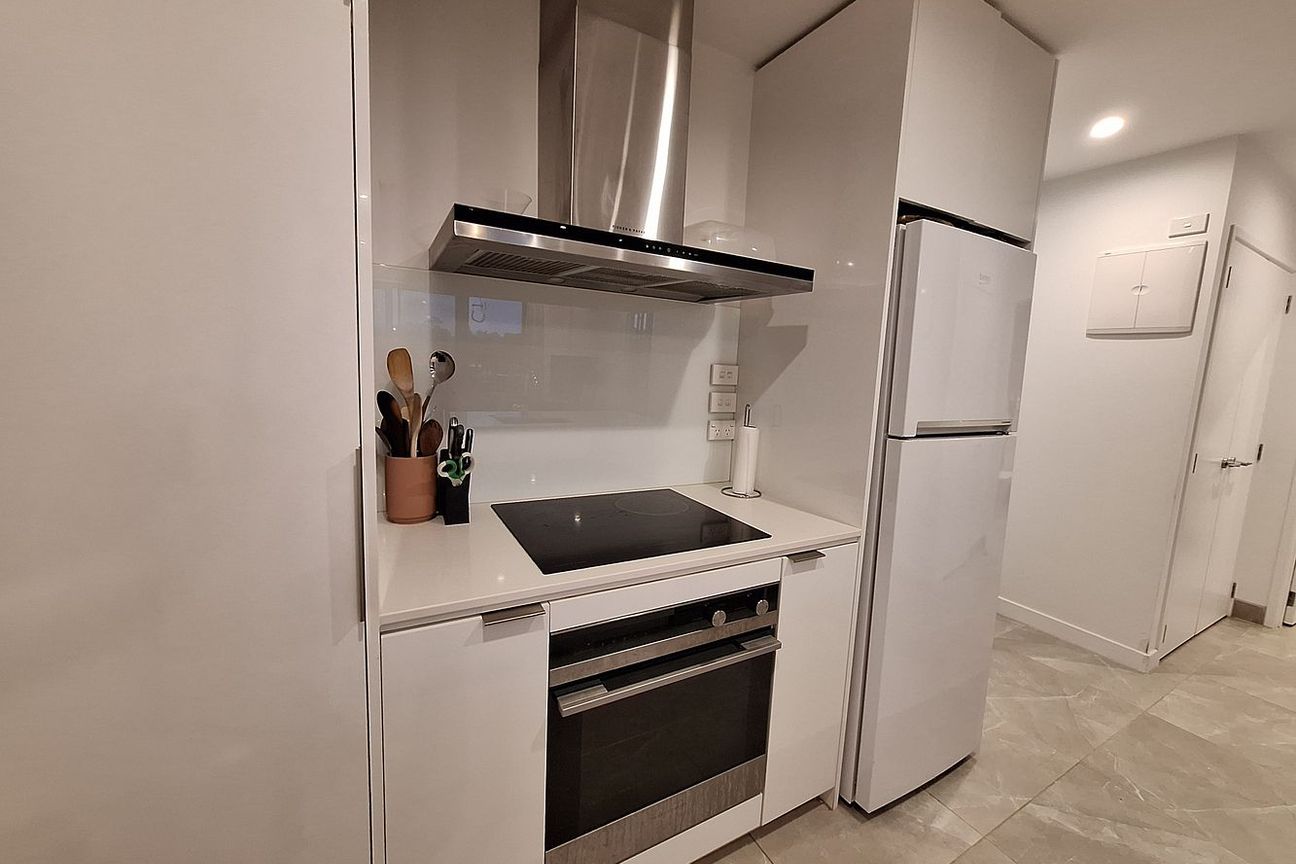Modern Apartment - Great Suburb!- Short Term - Aanzicht 5