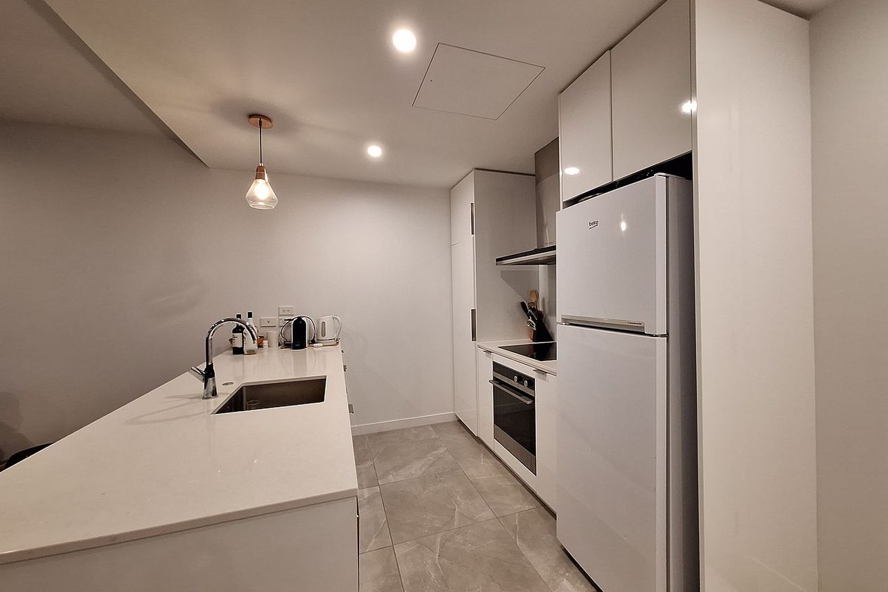 Modern Apartment - Great Suburb!- Short Term - Meer