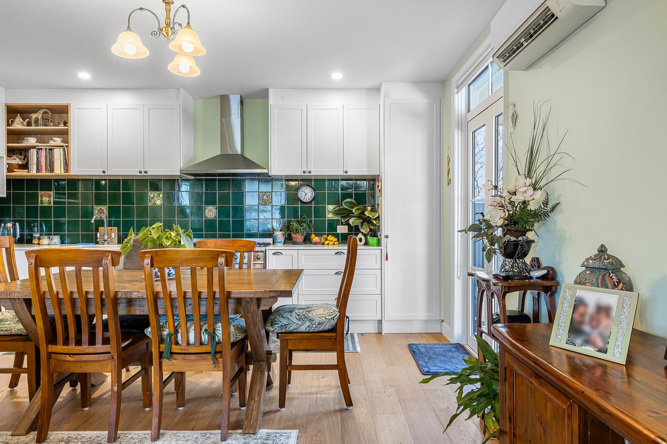 Colonial-Style Townhouse in Prime Location - Ansicht 4