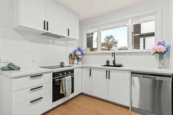 3/124 Huxley Street, Sydenham