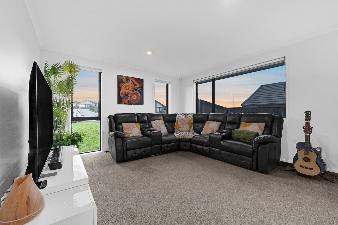 Selling Below its CV $1,010,000! - Fler